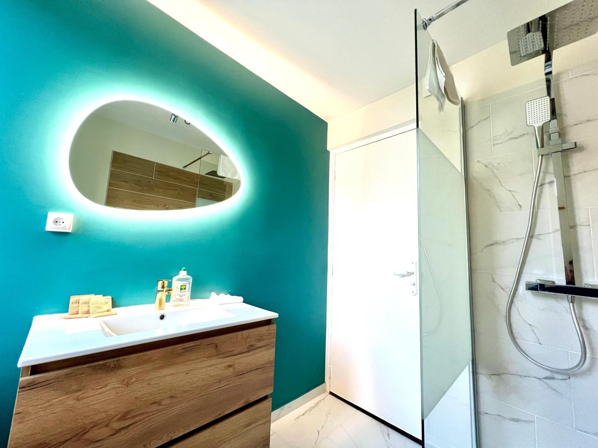 Guest House Close To Disney! Монтеврен Номер фото